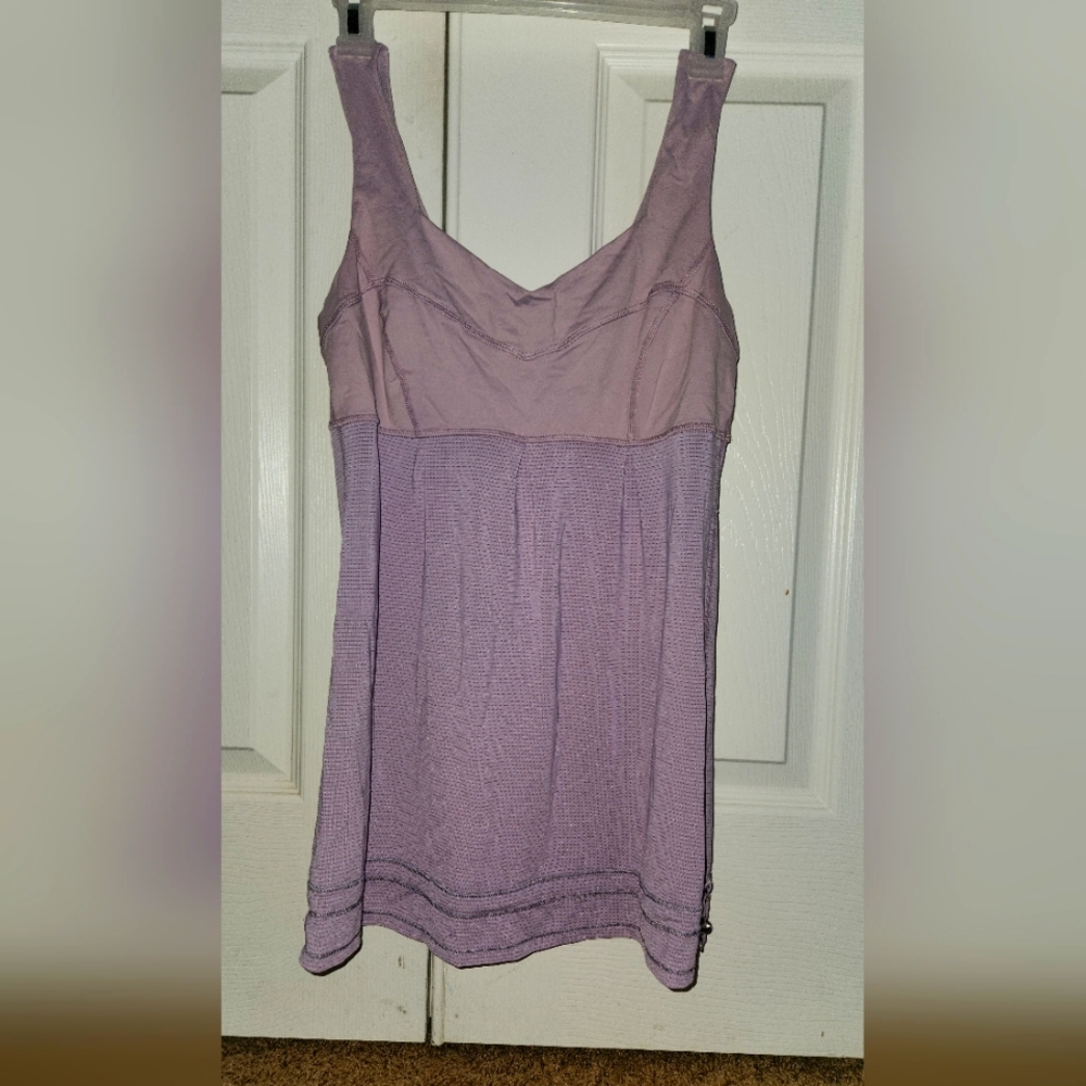 Lululemon tank top